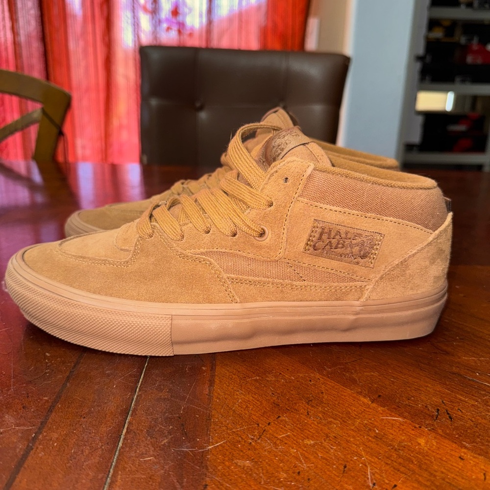 Vans-half cab “Wheat”